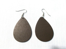 Deep Chestnut Brown Color Wooden Tear Drop Shaped Dangle Earrings - £4.71 GBP