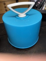 Vintage 1960&#39;s Bright Baby Blue DISK-GO-CASE 45 RPM Record Case W/ 45&#39;s! - £31.65 GBP