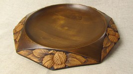 Large Vintage Handcarved Wooden Conker Design Decagon Plate By Cleal - £119.55 GBP