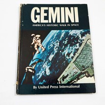 1965 GEMINI America&#39;s Historic Walk in Space HC United Press - $12.29