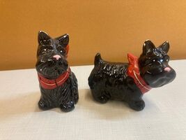 Vintage Scottish Terrier Dog Salt &amp; Pepper Shaker Set Black Scotties Gif... - $9.90