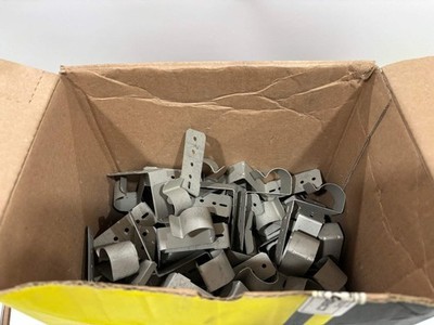 70 PC nVent Caddy CS16 Conduit Support Clip 1" AC/MC Screw In Stud Item image 2