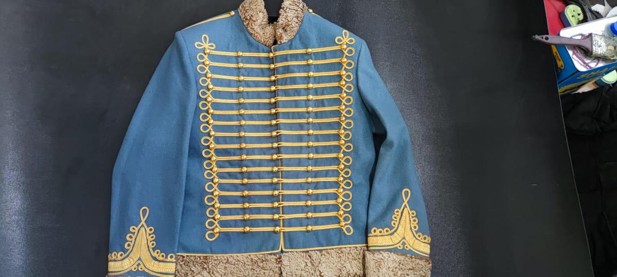 Full-size item image
