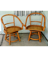 Vintage Pair Of Sturdy Rattan Low Back Swivel Chairs - €687,35 EUR