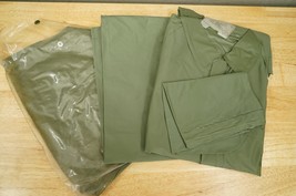 US Military Army Uniform Olive Green Vinyl Rain Slicker Size Medium Viet... - $34.64