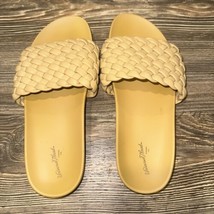 Women&#39;s Polly Woven Slide Sandals - Universal Thread Yellow Size 6.5. - £13.31 GBP