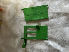 1984 cbs sesame street little people house replacement parts doors - £14.77 GBP