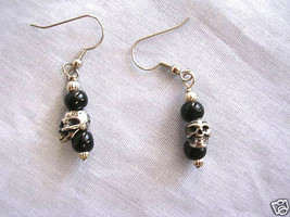 Wild &amp; Wicked 3D Full Head Human Pewter Skull &amp; Black Beads Drop Goth Earrings - £5.56 GBP