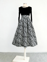 Women Black Zebra Pattern Pleated Midi Skirt Winter Wool Pleat Midi Party Skirt