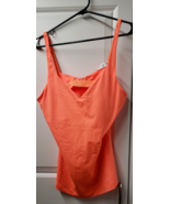 Under Armour Women's Tank Top Size: Large All Season Gear Fitted Athletic NICE - $19.79