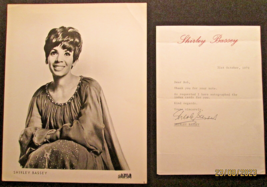 SHIRLEY BASSEY : (HAND SIGN AUTOGRAPH LETTER &amp; PHOTO)  SINGER ICON (GOLD... - £205.01 GBP