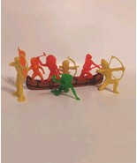 Mixed Lot of 7 Indians Native American Plastic Figures and 1 - Canoe - $363.73 MXN