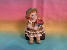 Santini Italy Style Little Girl Figure Sitting on Suitcase With Flower Bouquet - £3.53 GBP