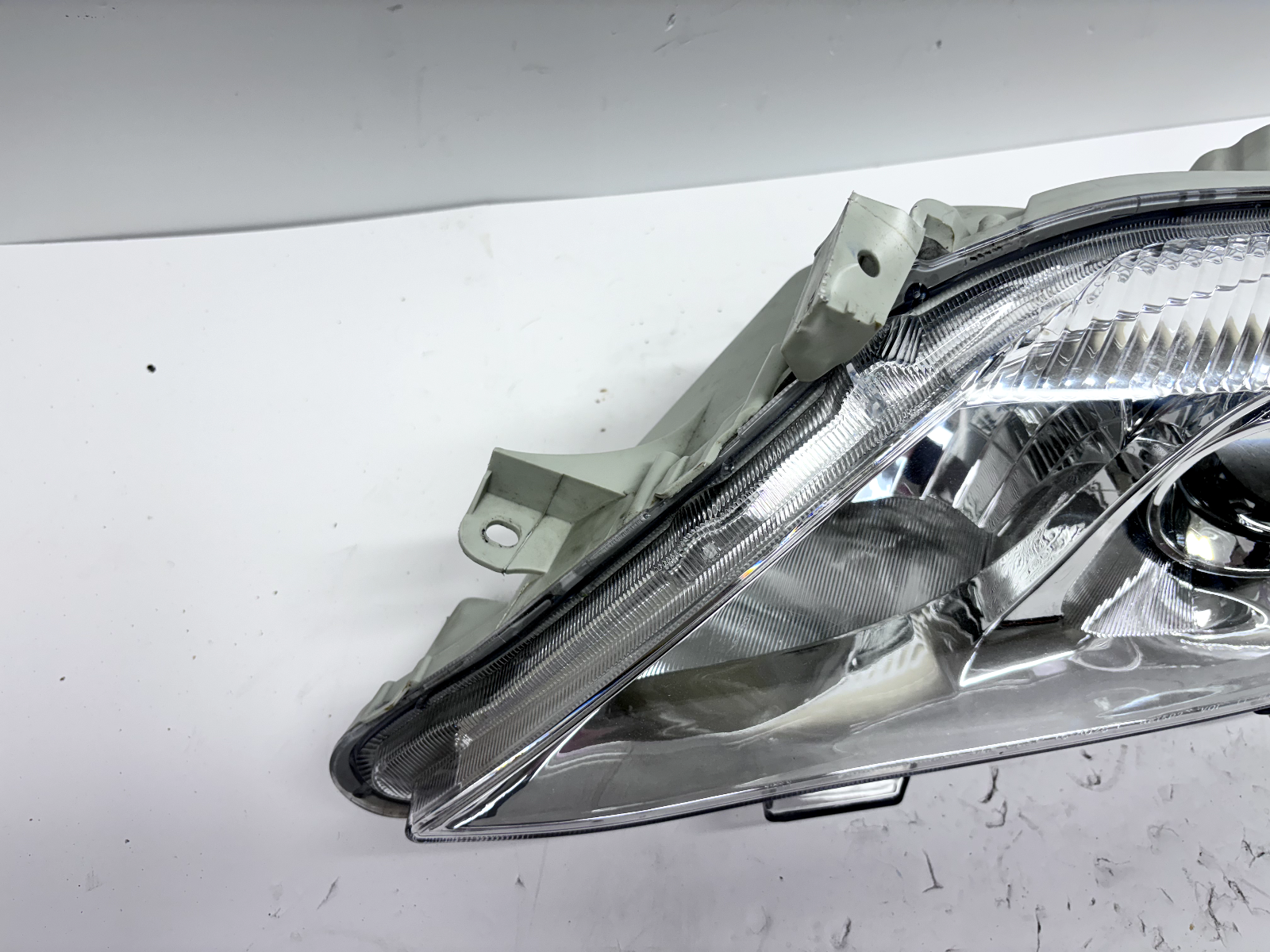 nice all tabs for 2010 2011 toyota camry front left headlight Item image 13