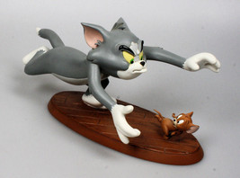 Extremely Rare! Tom and Jerry Tom Chasing Jerry Figurine Statue  - £248.91 GBP