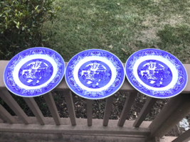 Blue Willow Ware Royal China 10” Dinner Plates 1940s-50s SET 3 Vintage Pottery - £17.33 GBP