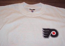 PHILADELPHIA FLYERS  NHL HOCKEY Flyers Skate Zone Party T-Shirt MEDIUM NEW - £15.64 GBP