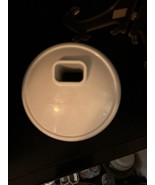 Omega Olympic Juicer 1000 White Lid Replacement Part - $350.38 MXN