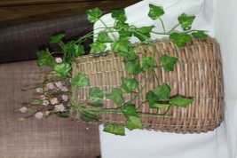 Decorative Basket (New) Basket W/ Flower &amp; Ivy - Wicker Basket W/ Small Handel - £13.13 GBP