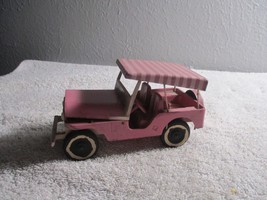 Vintage Willys Jeep metal toy pink/white 5.5&#39;&#39; long unbranded 1950s 60s - $53.45