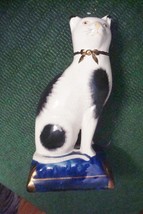 Stoke-on-Trent Cat sitting on a pillow, 7 1/2&quot; all by 3 1/2&quot; by 2 1/2&quot;[8] - £155.75 GBP