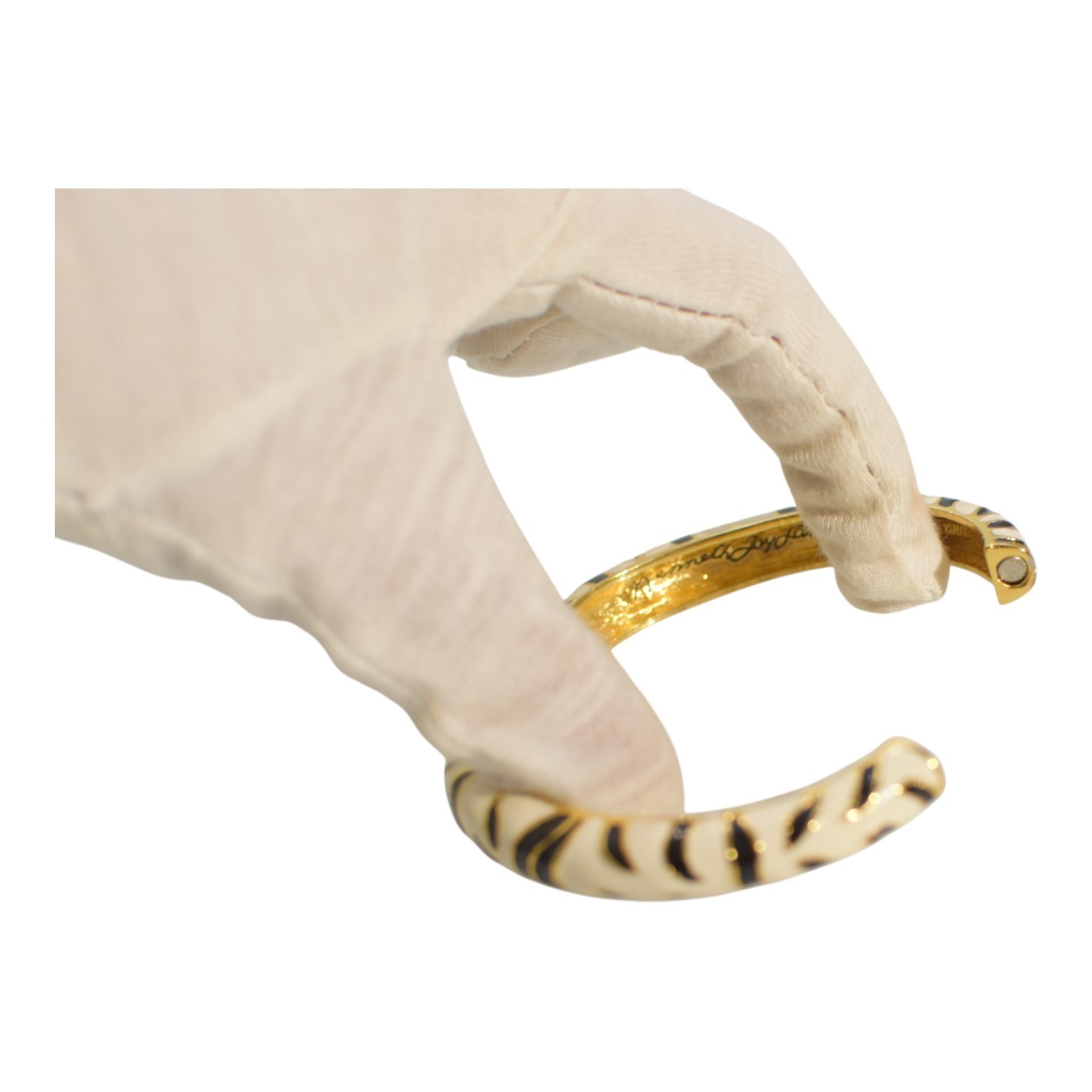KENNETH JAY LANE Enamel Cuff Bracelet in zebra print black and white Item image 7