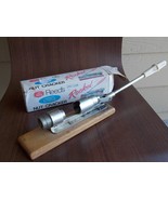 *Vintage* Reeds Rocket Nut Cracker Model 800  White Handle Original Box ... - €21,39 EUR