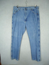 Wrangler Rugged Wear Men&#39;s Jeans Light Wash Classic Fit Straight 30 x 34 39902RI - £11.30 GBP