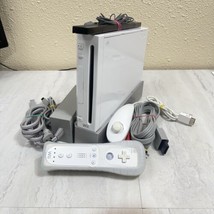 Nintendo Wii Console White RVL-001 GameCube Compatible 4 Game Bundle Tested! - $68.59