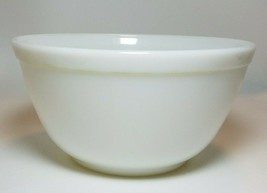 Pyrex 402 WHITE 1-1/2 Quart Mixing Bowl Read Condition - £14.75 GBP