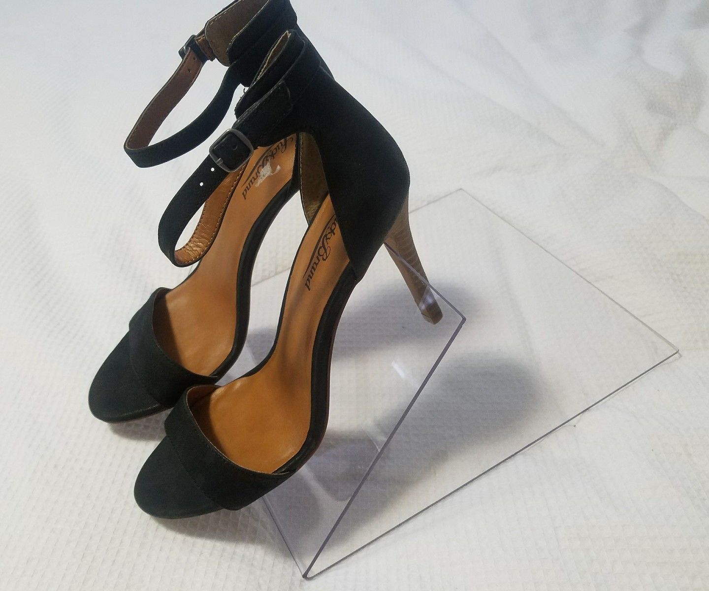 Clear Acrylic Shoes Retail Home Closet Display Holder Stand Riser Rack - $18.69
