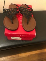 Kelly &amp; Katie sandals sz 8.5 - £14.70 GBP