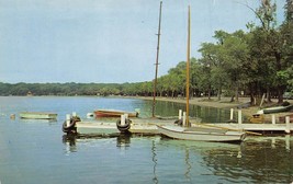 Lake GENEVA-WISCONSIN~BUTTON&#39;S BAY-BIG Foot Beach State Park Postcard - £7.93 GBP