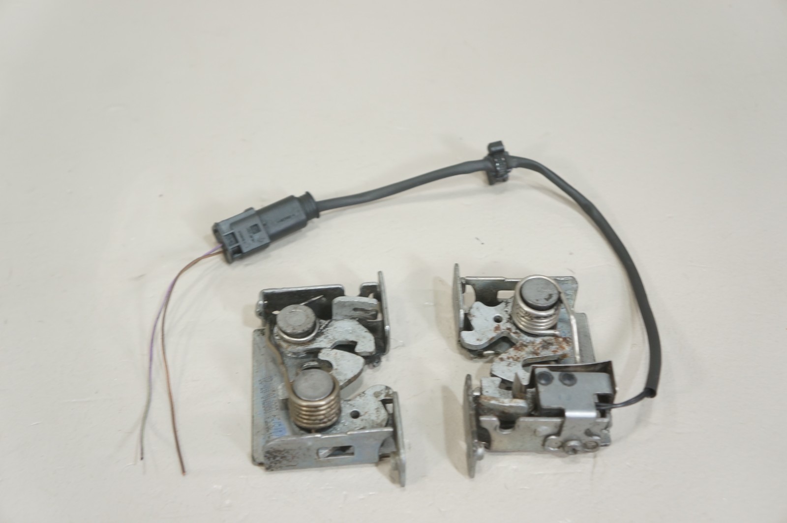 2007-2013 bmw x6 x5 e70 front hood bonnet latch lock mechanism actuator pair Item image 6