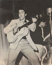 Elvis Presley Early 1950&#39;s Elvis on Stage 8 x 10 Glossy Postcard 1992 NEW UNUSED - $4.99