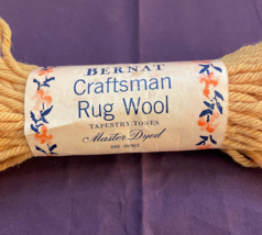 Vintage Bernat Craftsman Rug Wool Yarn color 3102 Lt Gold - £2.13 GBP