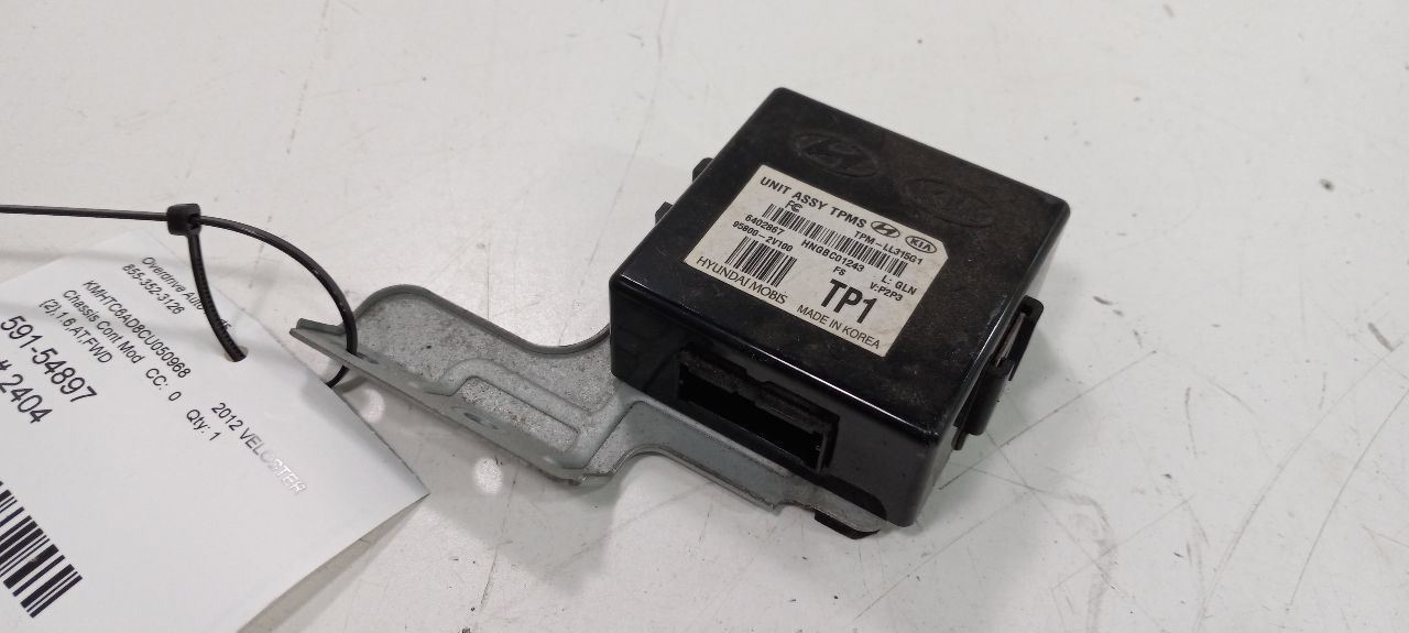 Suspension Right Hand Dash TPMS Fits 12-13  Hyundai Veloster - $29.94