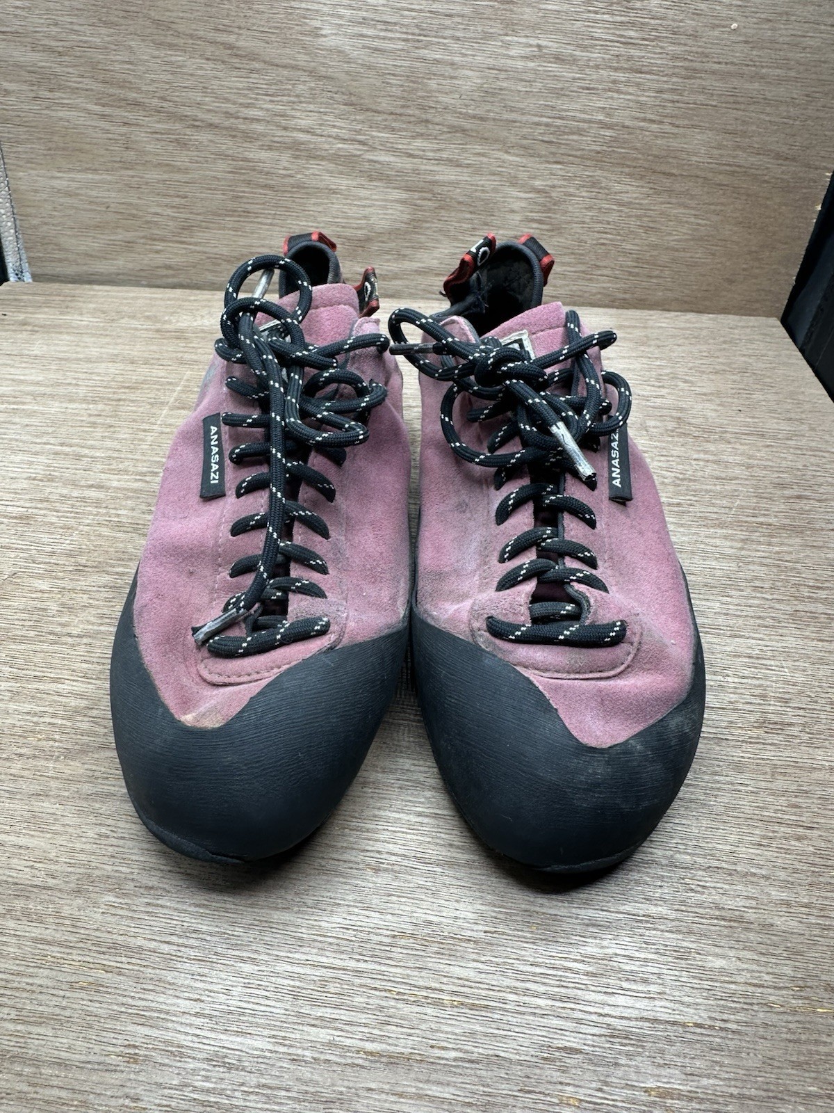 Five Ten 5.10 Anasazi Red Lace-up USM 10.5 EU 44.5 Climbing Shoes - $34.65