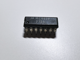 1X MC661P MOTOROLA Dual 4 Input NAND Gate MHTL Logic DIP-16 - $4.00