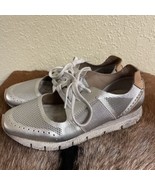 OTBT Star Dust Size 6.5 Mary Jane Silver Leather Sneakers Comfort Trainer - $36.24