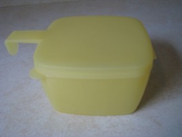 Tupperware Forget Me Not Square Cheese Singles Keeper Holder Container 5338 - $12.59