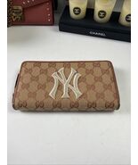 GUCCI × NY New York Yankees Gucci Shima Beige Long Wallet Round Zip - $245.00