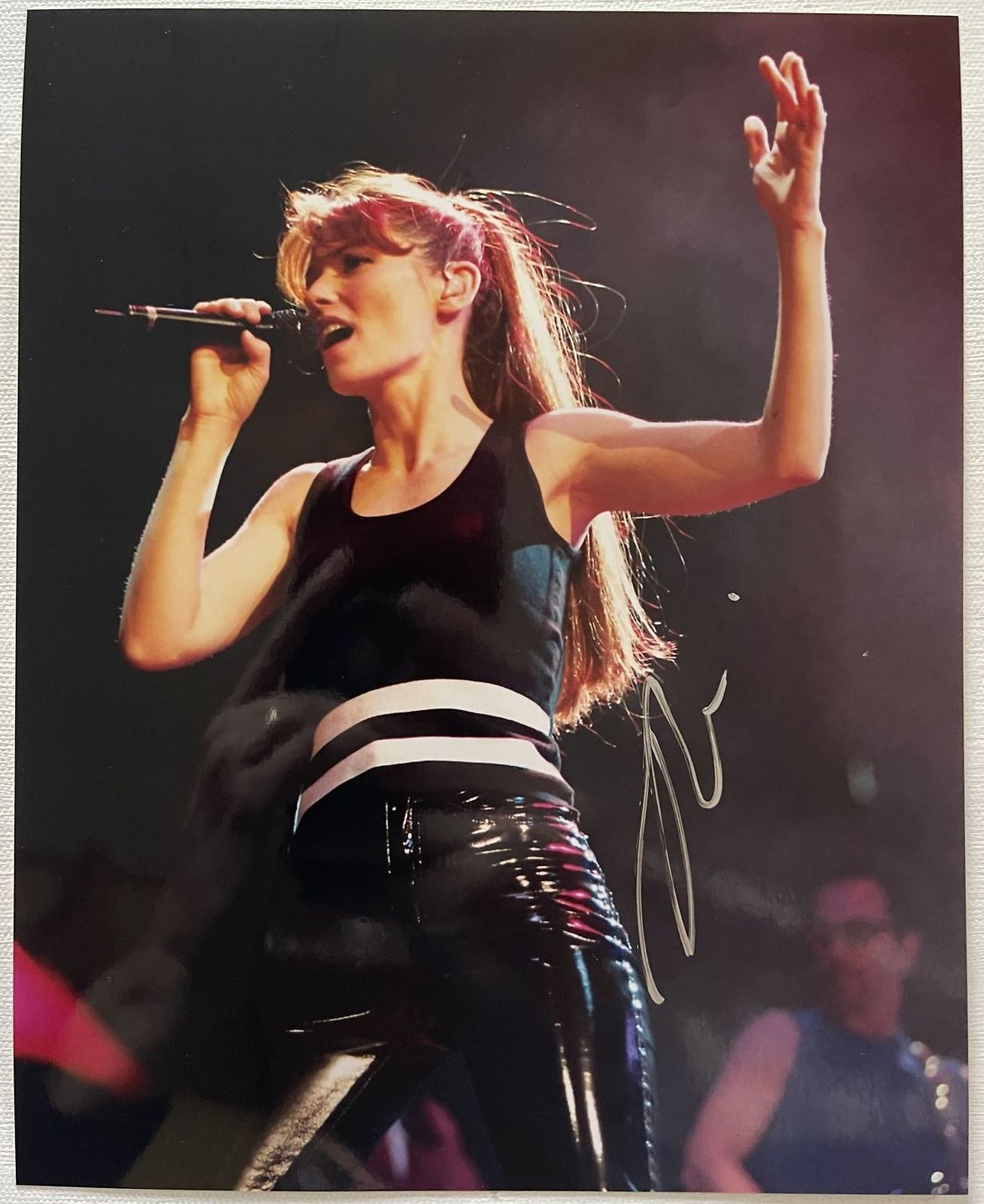 Shania Twain Signed Autographed Glossy 8x10 Photo - Lifetime COA - $83.99