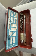 Vintage 9 Peice CENTER  Socket/Wrench Set  Red Metal Box With 2 Fasteners - $375.30 MXN
