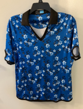 PGA Tour Womens V-neck UPF FPU 50 Blue/Black Flowered Golf Shirt Medium - $12.67