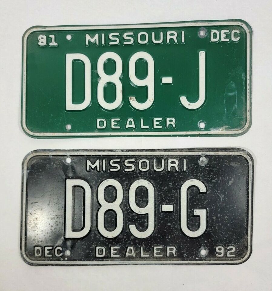 1991 &amp; 1992 Missouri Dealer License Plates D89-J &amp; D89-G - £20.85 GBP