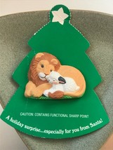 Hallmark Lion &amp; Lamb Sheep Laying Next to Each Other Plastic Brooch Pin ... - £7.49 GBP