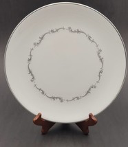 Royal Doulton  10 1/4&quot;Dinner Plates Coronet H4947 English Fine Bone China  - £10.02 GBP