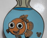 Disney Cast Lanyard Series Finding Nemo Fish Bag Pin Hidden Mickey - £19.45 GBP