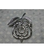 Sarah Coventry Silver Tone Hammered Openwork Apple Brooch Scarf Lapel Pi... - £12.46 GBP